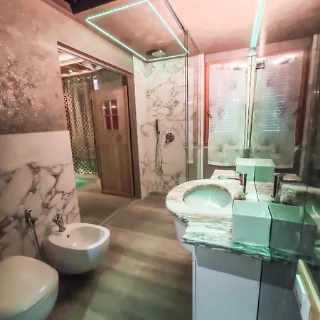 Garda Fantasy Green Jacuzzi Sauna Piscina Desenzano del Garda Exterior foto