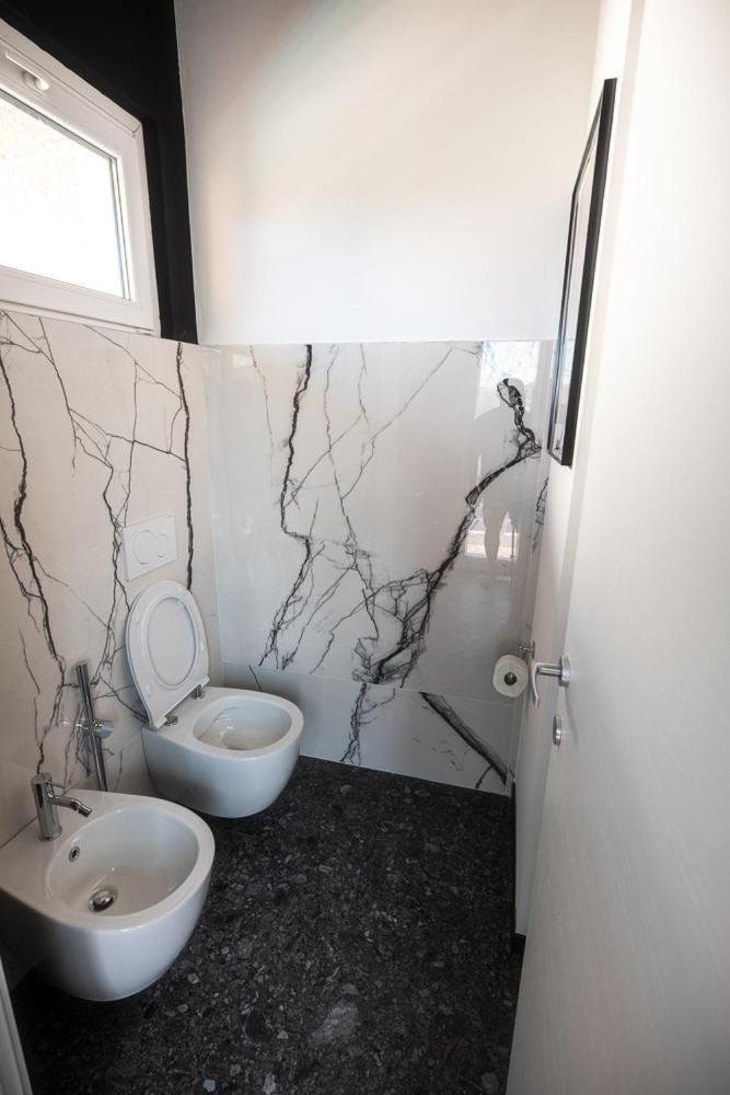 Appartement Garda Fantasy Jacuzzi Sauna Piscina Desenzano del Garda